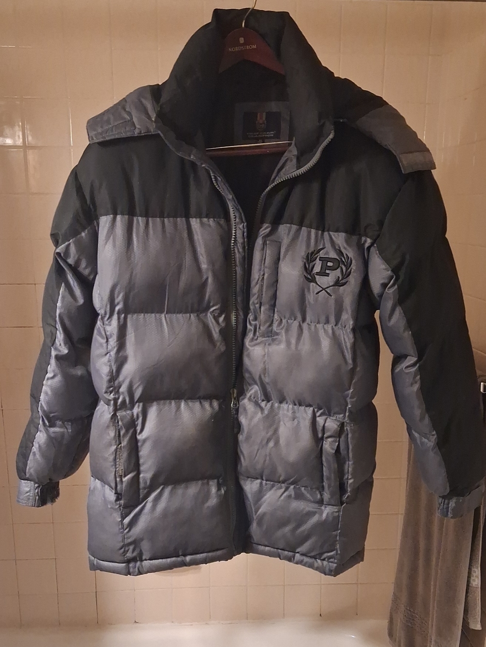 Phat Farm Men’s Two-Tone Puffer Jacket in Gray and Black